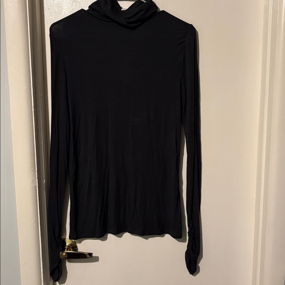 Fabletics turtle neck top - Picture 4 of 4